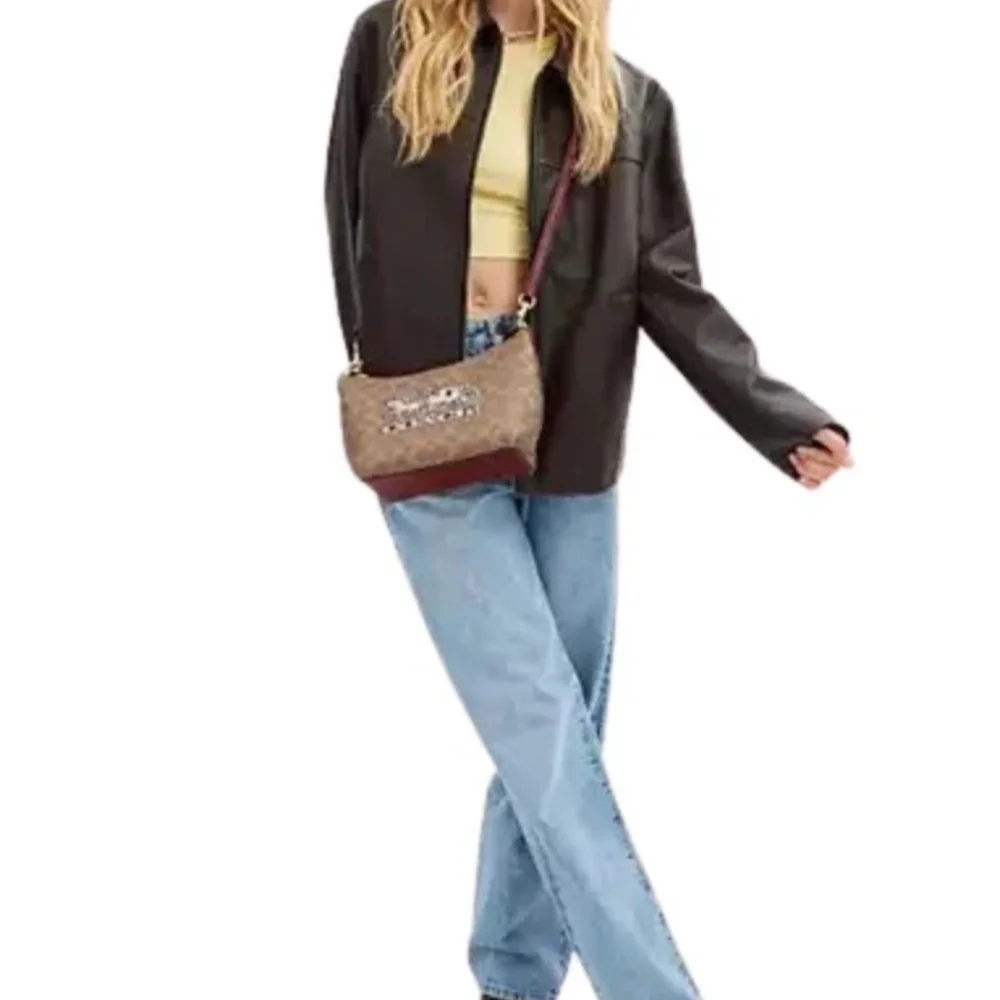 Coach Shoulder Bag Signature Canvas Leather Horse Carriage Print with Wallet - Picture 8 of 9